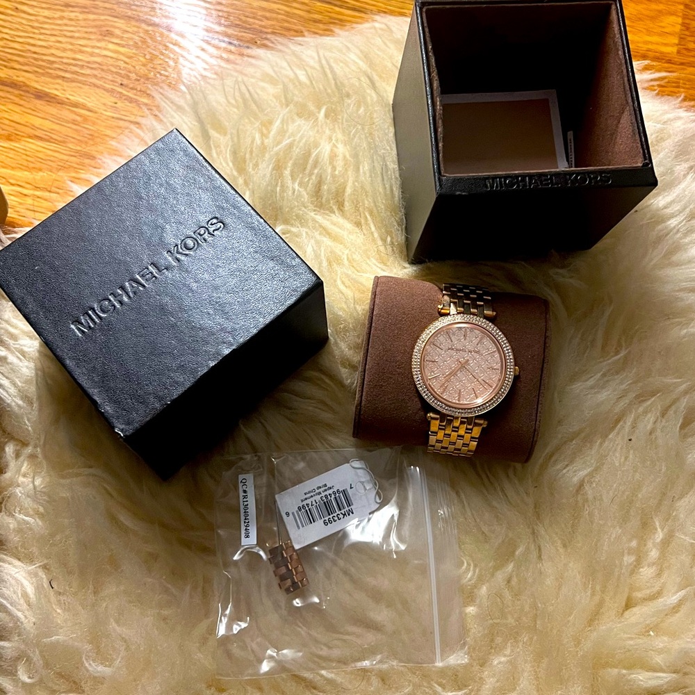 NWT BNIB Michael Kors Rose Gold Darci Watch w Japan Movement